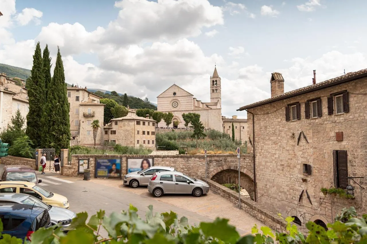 Da Giorgio Apartment Assisi